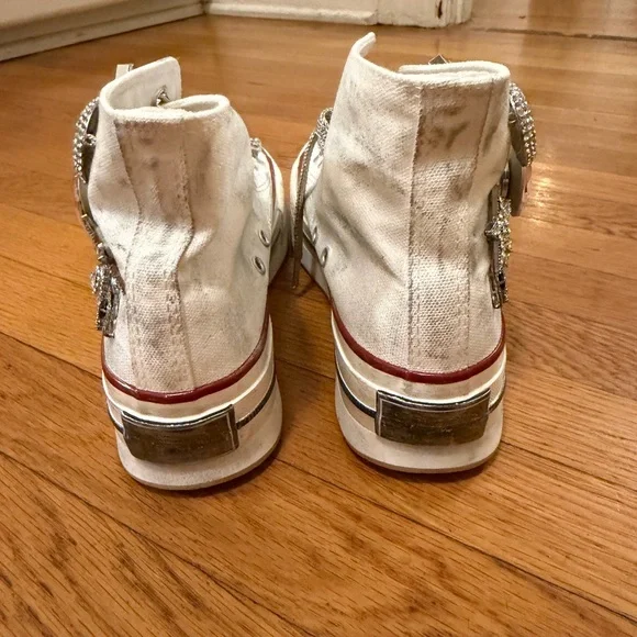 White High-Top Platform w/ Metal Jewel accents-Sneakers. New in Box - Picture 6 of 10